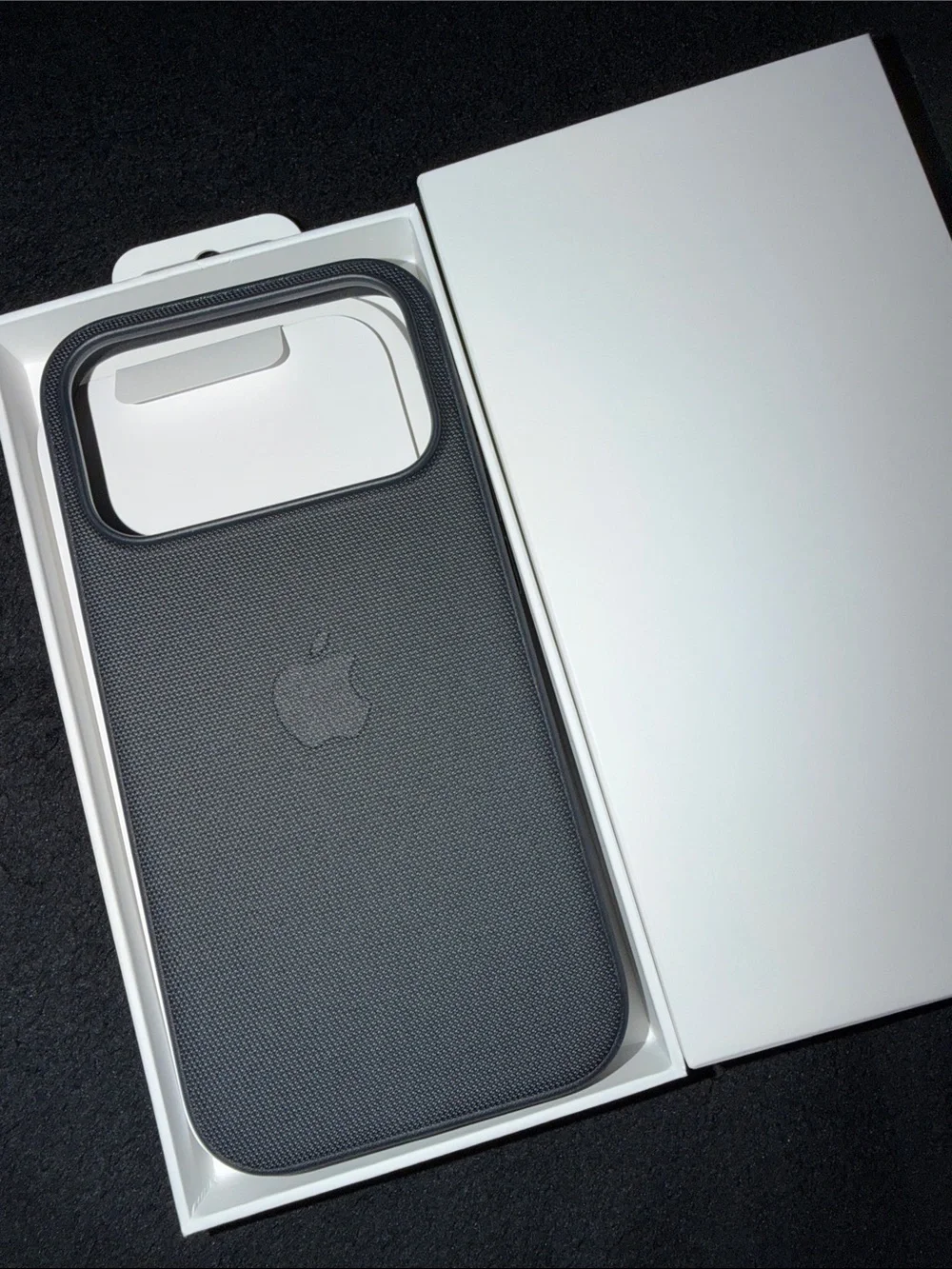 Apple iPhone 17 pro Tech Woven Case - Black/Dark Navy Textile Finish